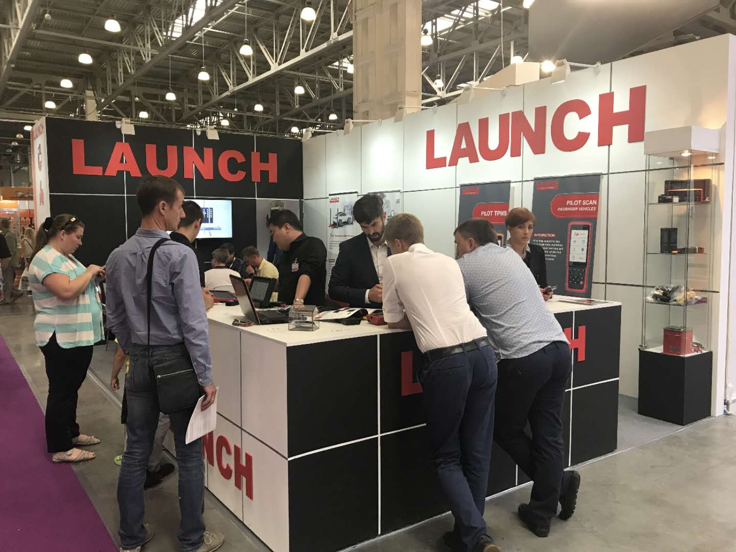 LAUNCH in the Russian International Auto Parts Exhibition (InterAuto)